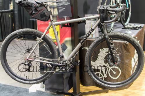 Moots Cross ficha técnica y opiniones